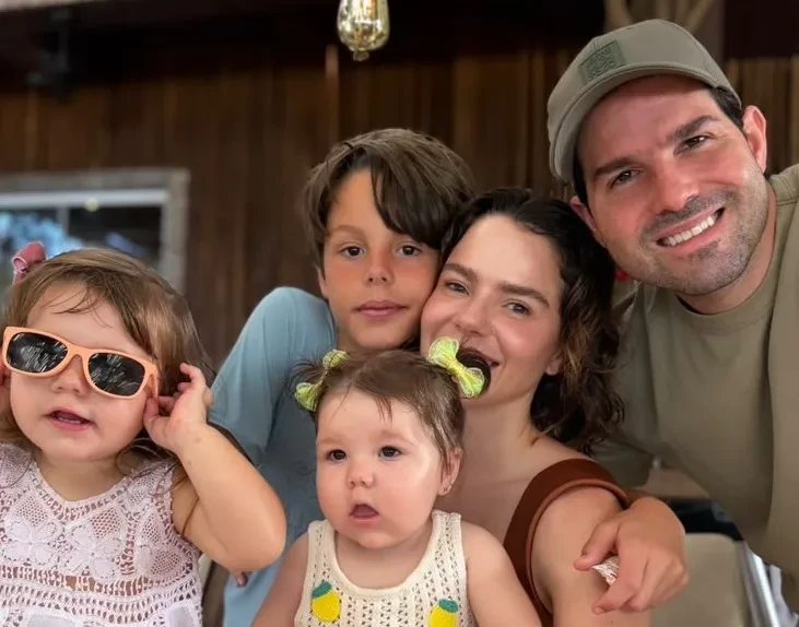 Paulinha Sampaio curte fim de semana em Jericoacoara com a família