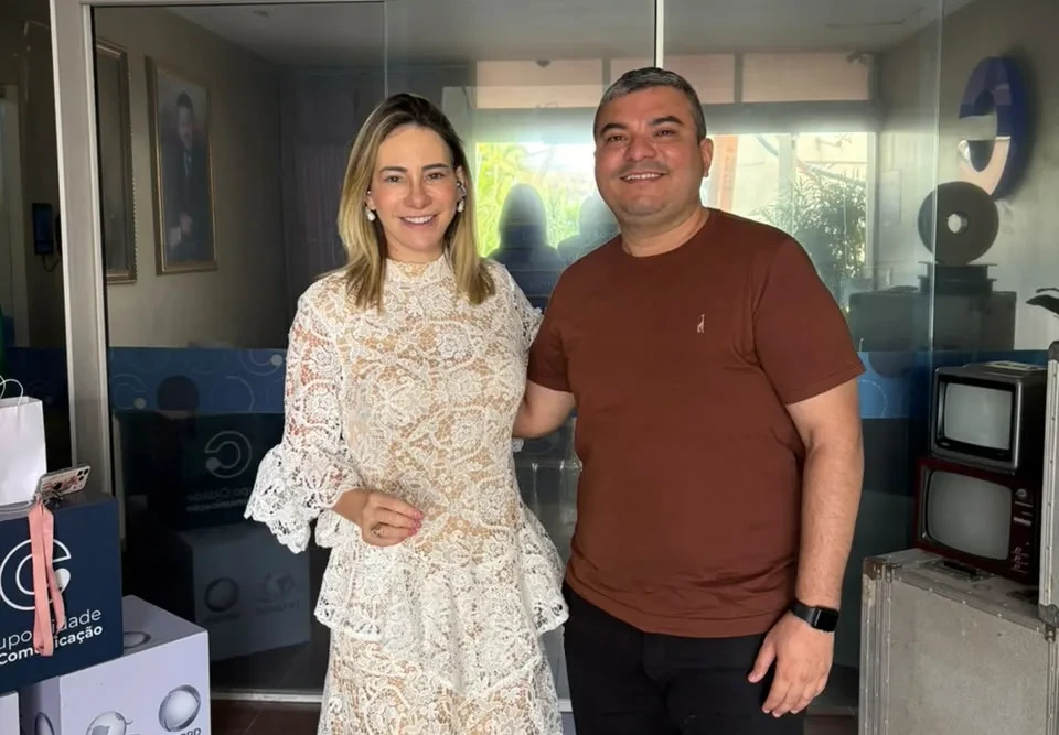 Thyago Belo destaca projeto "Artesanato em Rede com o Mestre Chico Belo" durante visita ao Grupo Cidade