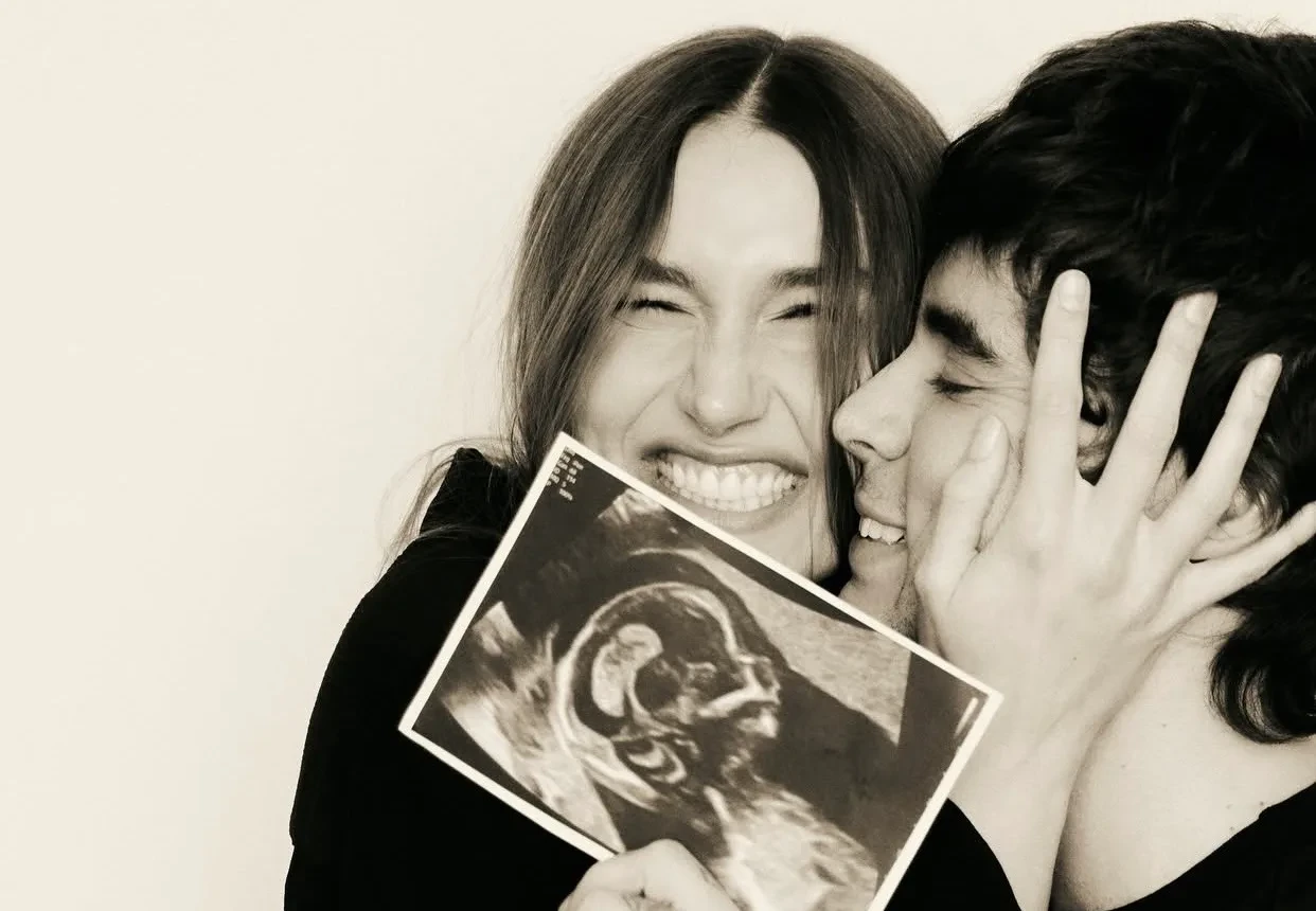 Sasha Meneghel e João Lucas anunciam a primeira gravidez e emocionam os fãs
