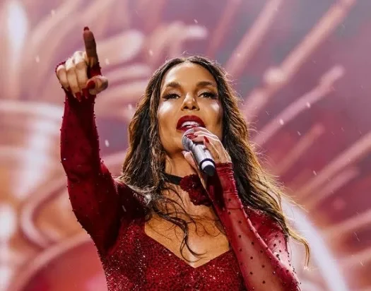 Ivete Sangalo cancela show devido às chuvas do El Nino