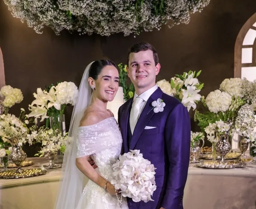 Vanessa de Luca e Edson Queiroz IV protagonizam prestigiado casamento