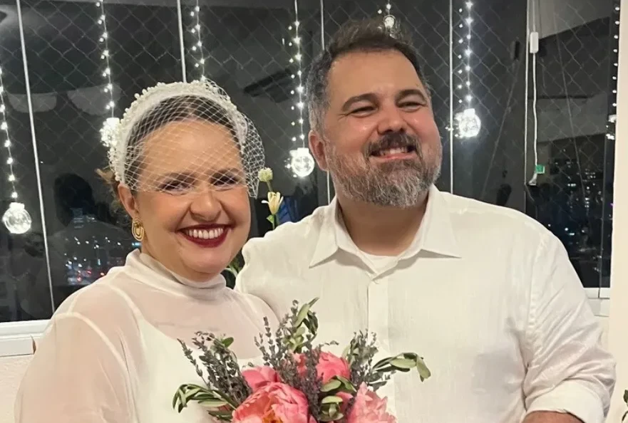 Socorro Acioli e Júlio Camilo Saraiva celebram casamento