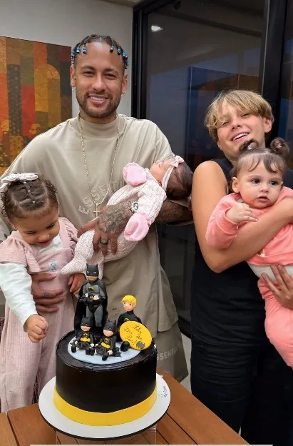 Neymar fala sobre a relação com os filhos e revela o que mais o encanta na paternidade