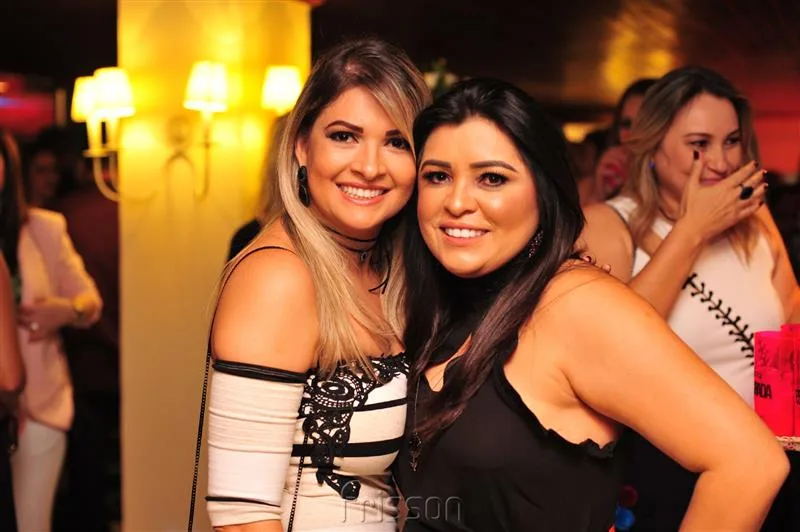Carol Ellery celebrando 1 ano