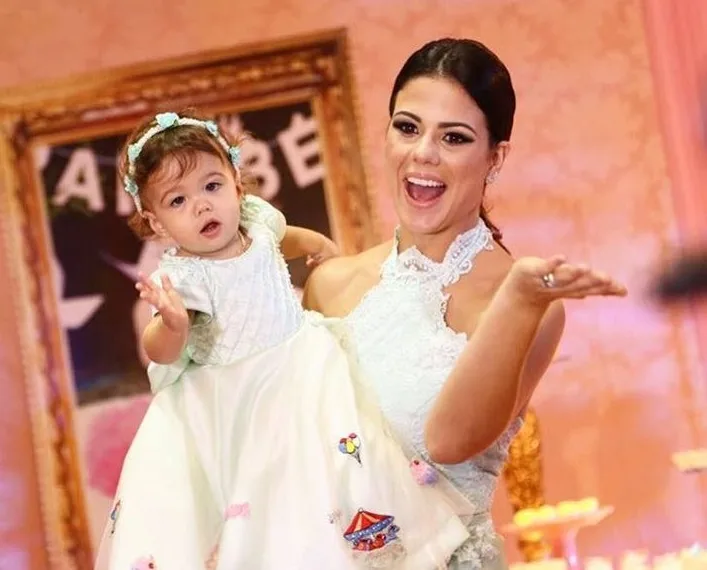 Solidariedade e amor a Lia Roma
