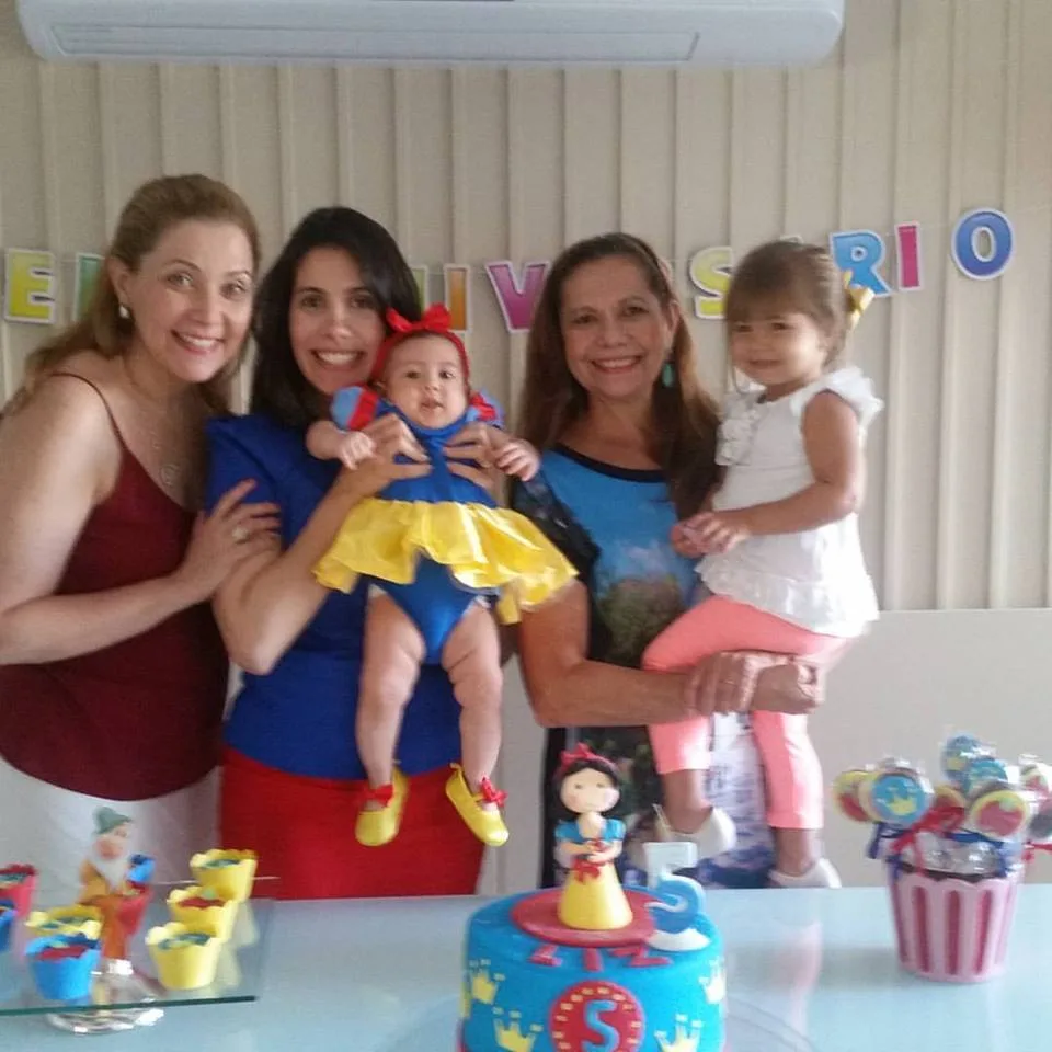 5º mesversário de Liz Borges