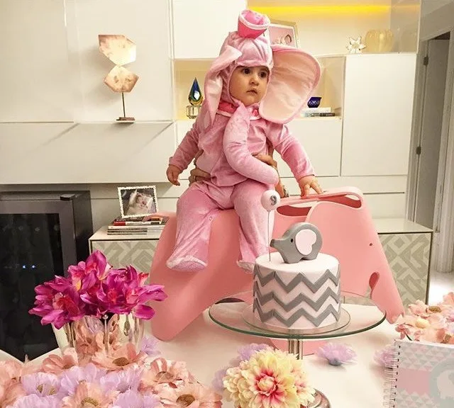 9º mesversário de Luiza Becco