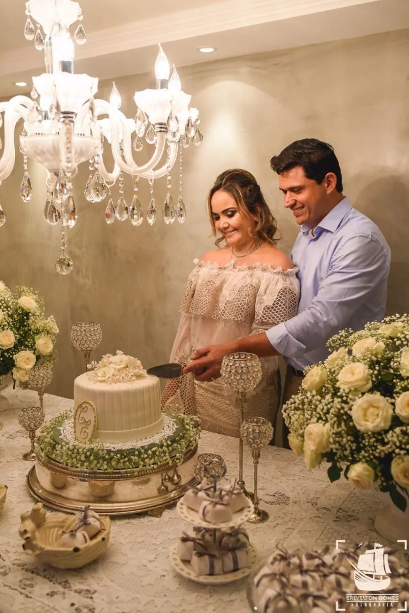 Camila Barbosa e Edgar Pinheiro trocam alianças