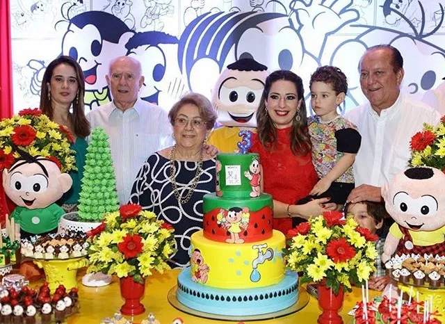 Sylvio Neto soprou suas três velinhas