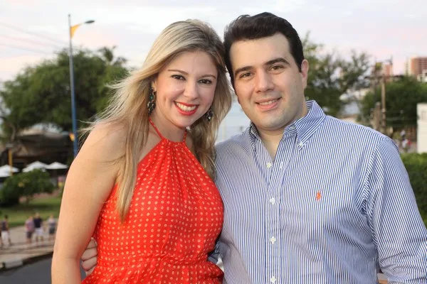 Paty Dias promove Bazar