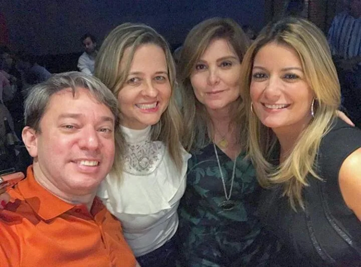 Tânia Albuquerque brinda a nova idade