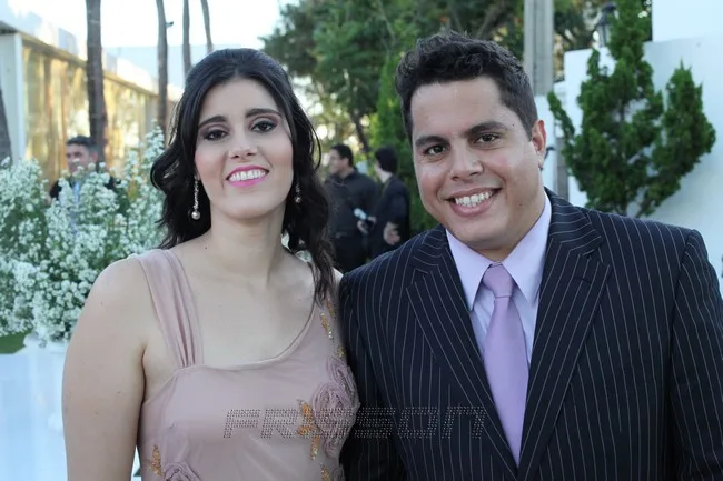 Cegonha entrega Theo para Lina Eleutério e DJ Morr