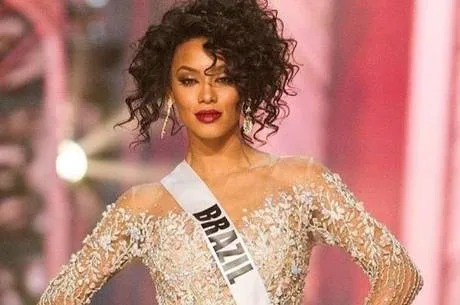 Raissa Santana fica entre as top 13 no Miss Universo