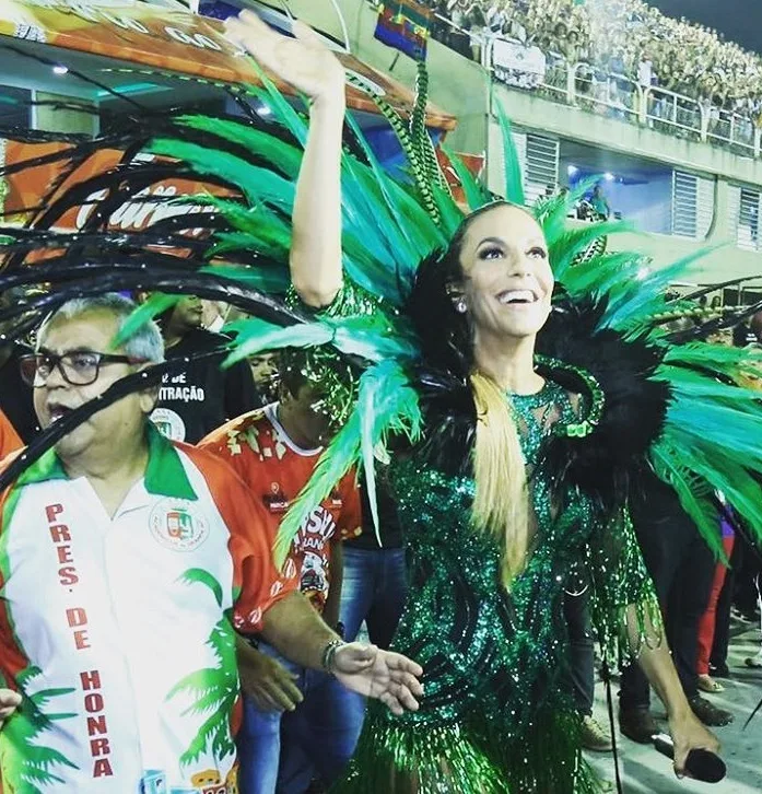 Ivete Sangalo na contagem regressiva