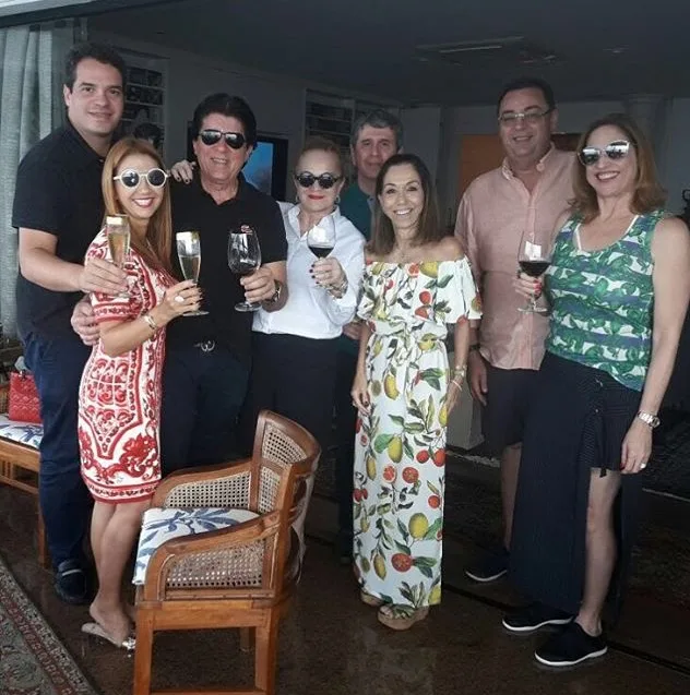 Dito Machado ganha sessão parabéns