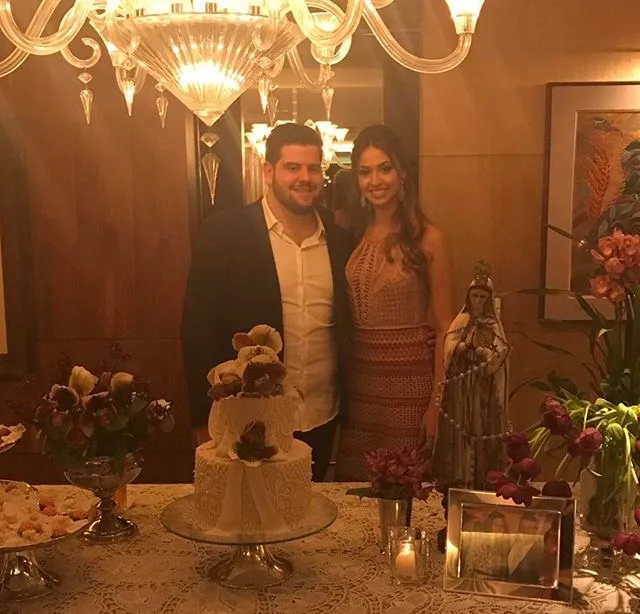 Rodrigo Thomaz e Fernanda Fernandes ficam noivos