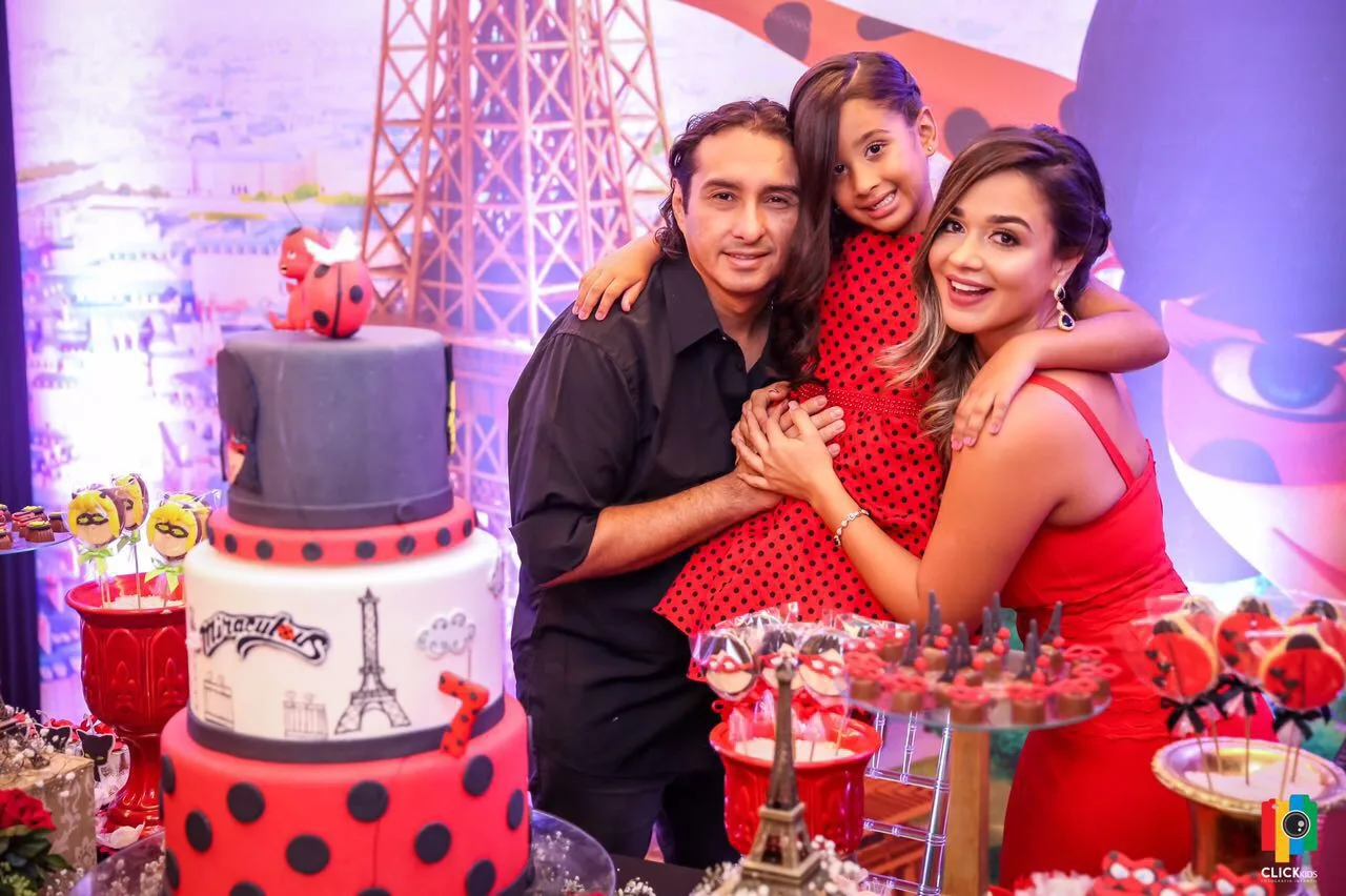 Carol Rabelo e Vicente Nery comemoram niver da filha