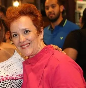 Anna Paula Rezende