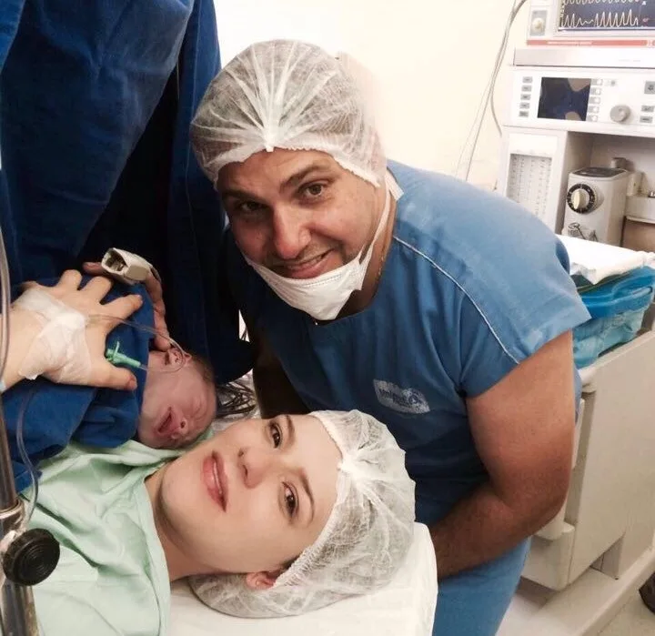 Carol Sampaio e Daniel Negreiros recebem Rafa