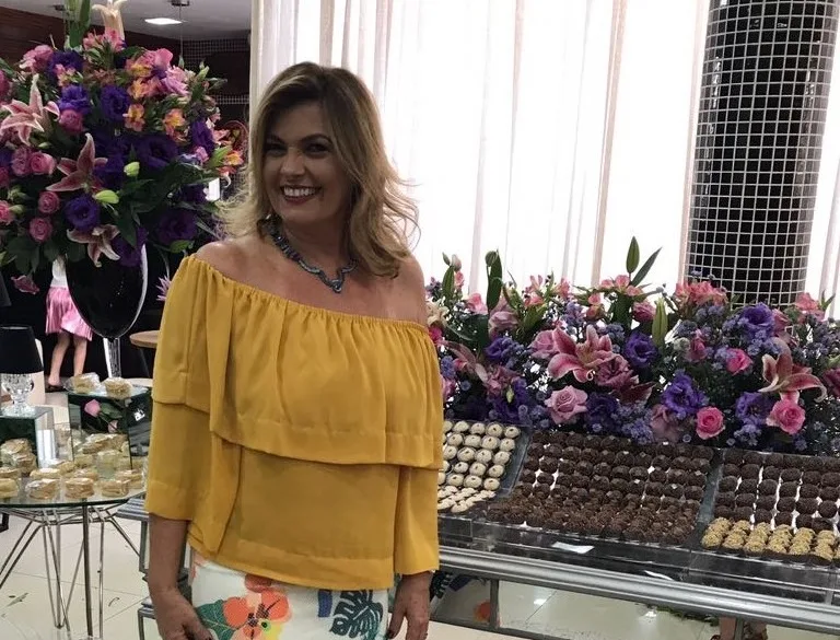 Aniversário beneficente de Eveline Veloso
