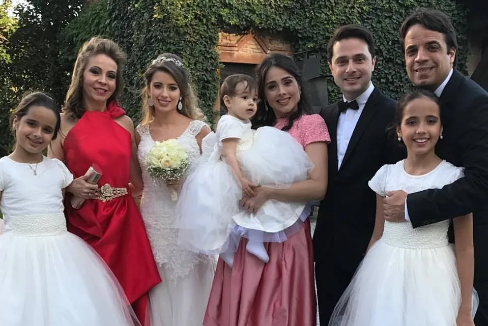 Livia Pessoa e Ronaldo Ribeiro casam na Itália