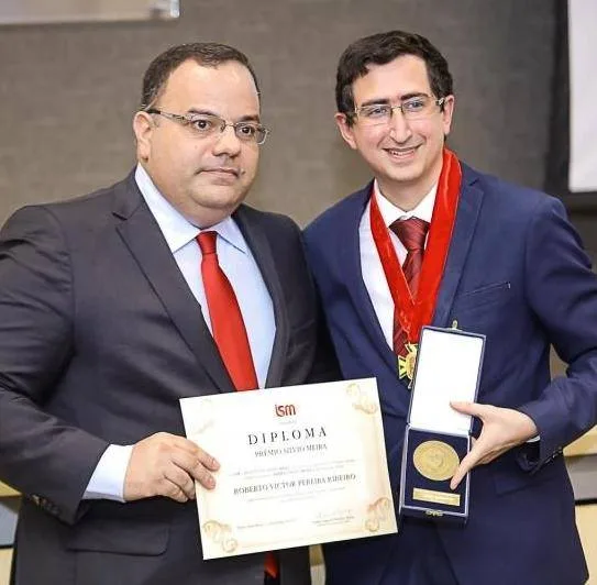 Roberto Victor Ribeiro é o homenageado do ano