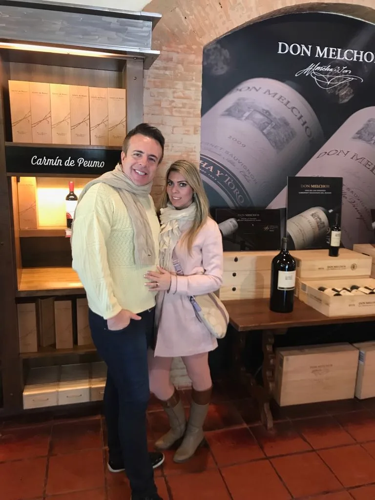 Aline Morais e Márcio Paulino em lua de mel