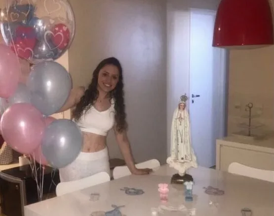 Cegonha dá aviso para Raissa e Odmar Feitosa