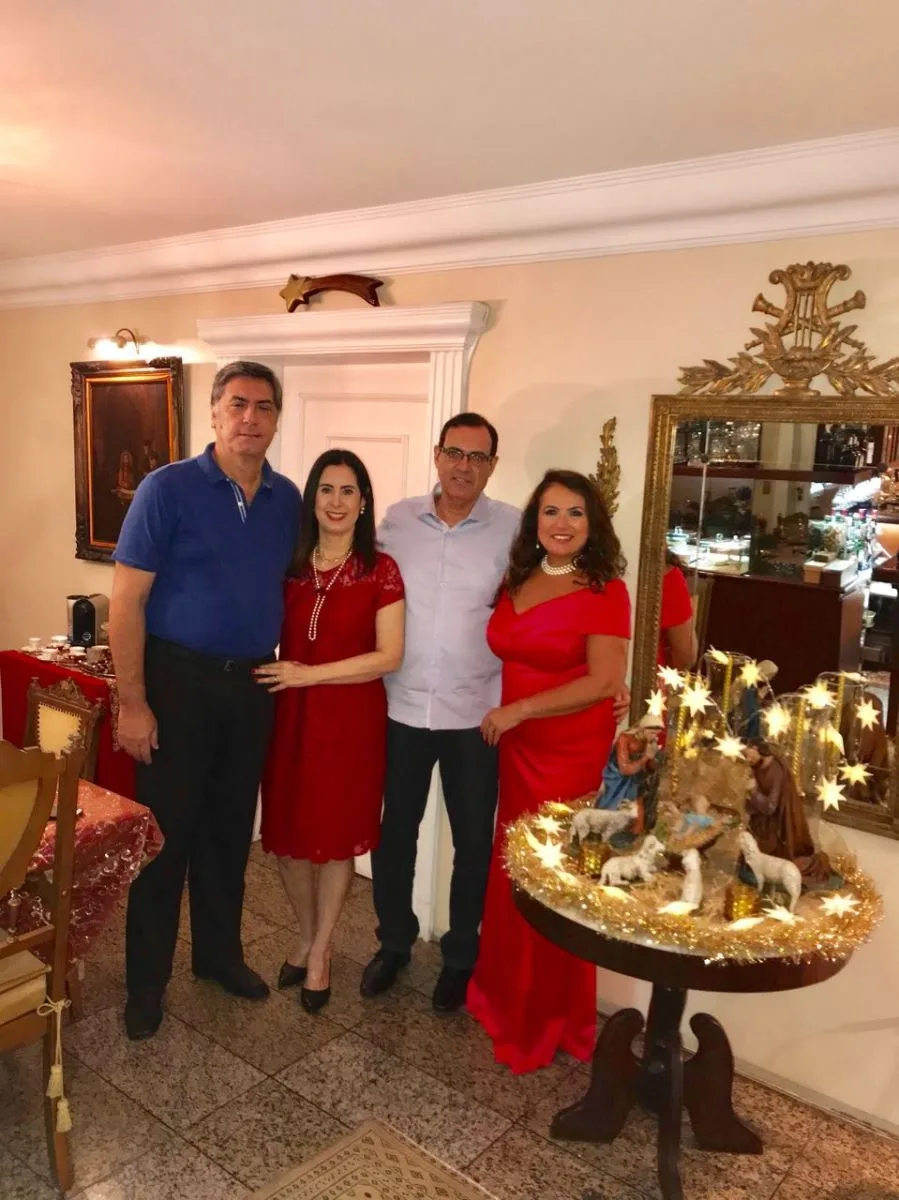 A ceia de Ana Luiza e Urbano Costa Lima