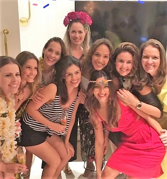 Lara Romcy celebra mais um aniversário