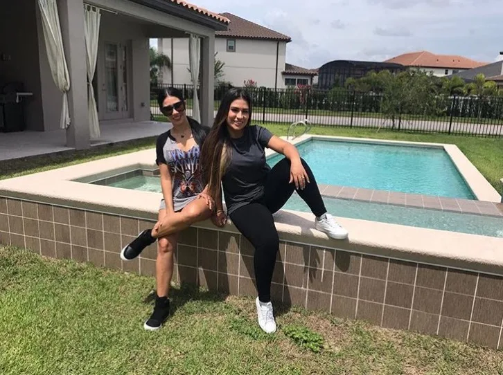 Mais um endereço