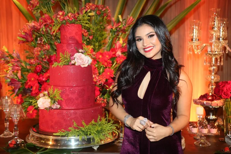 Mileide Mihaile prestigia o Carnaval carioca