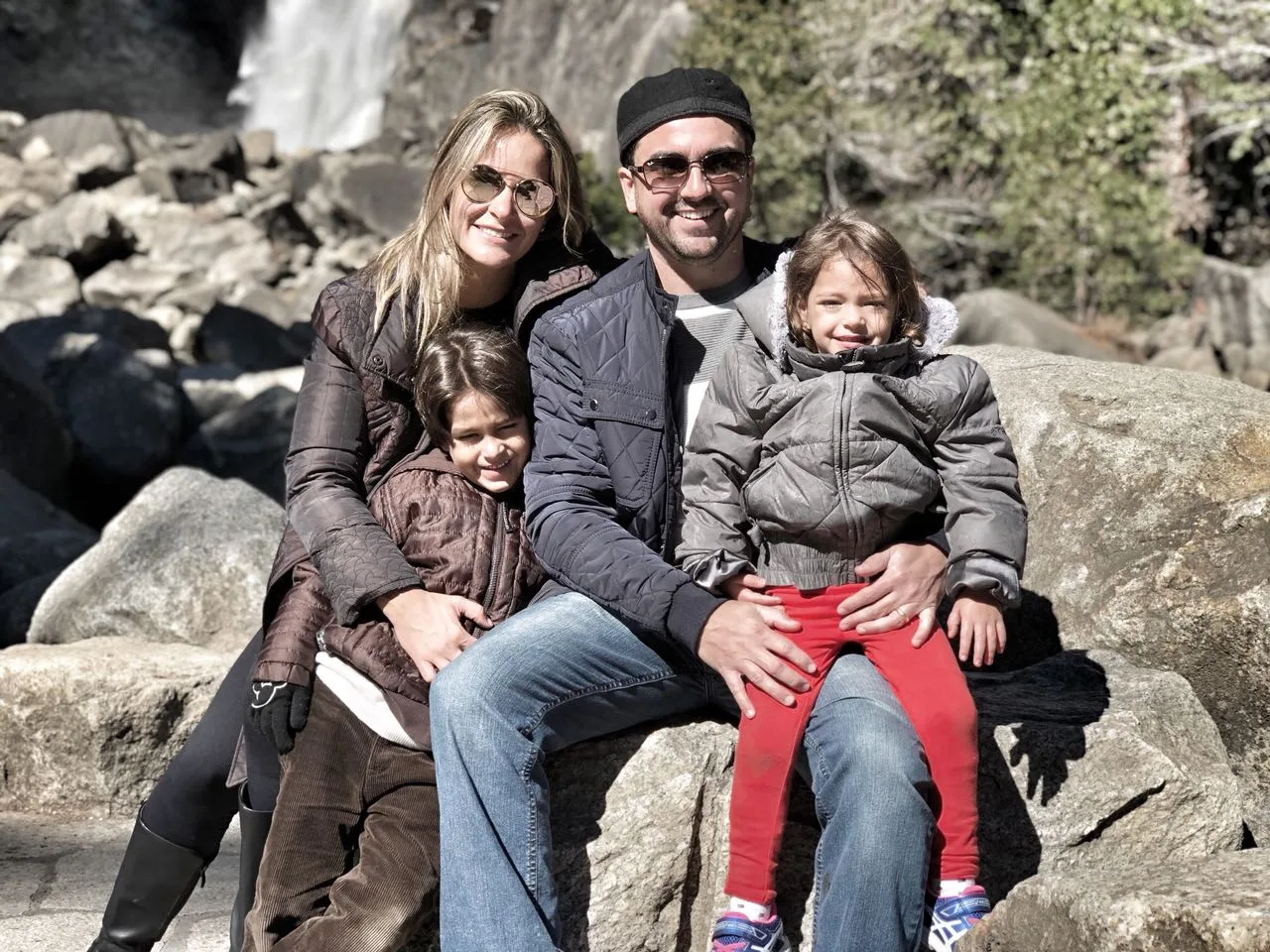 Marco Albuquerque curte férias com a família na Califórnia