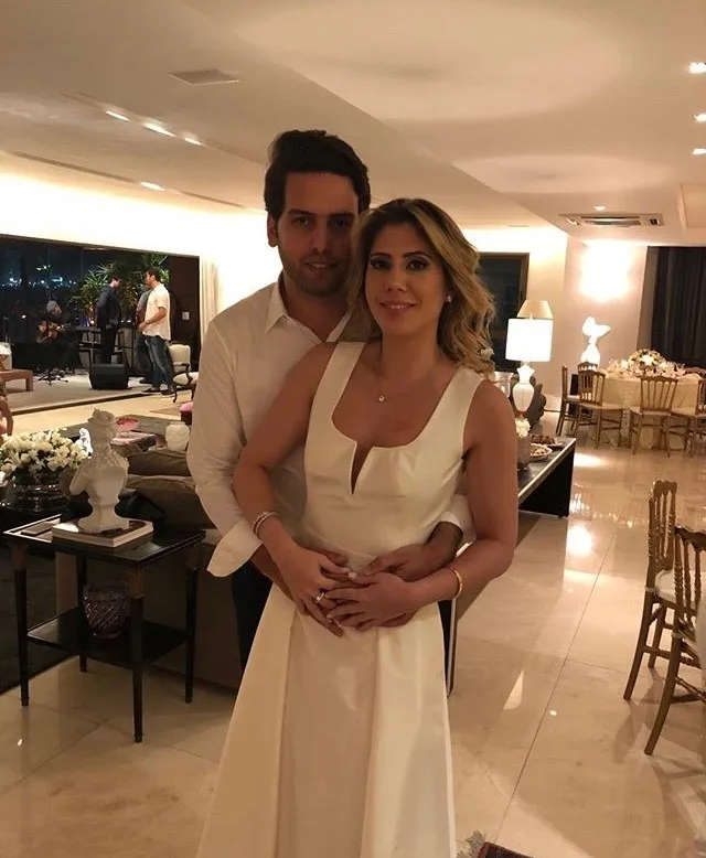 Bia Rolim e Igor Araripe oficializam noivado