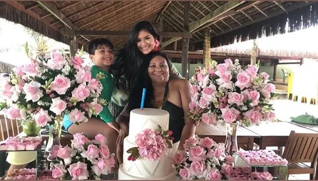 Mileide Lima comemora aniversário da mãe