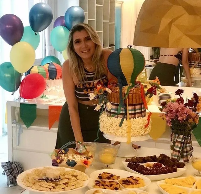 Paty Simona brinda nova idade