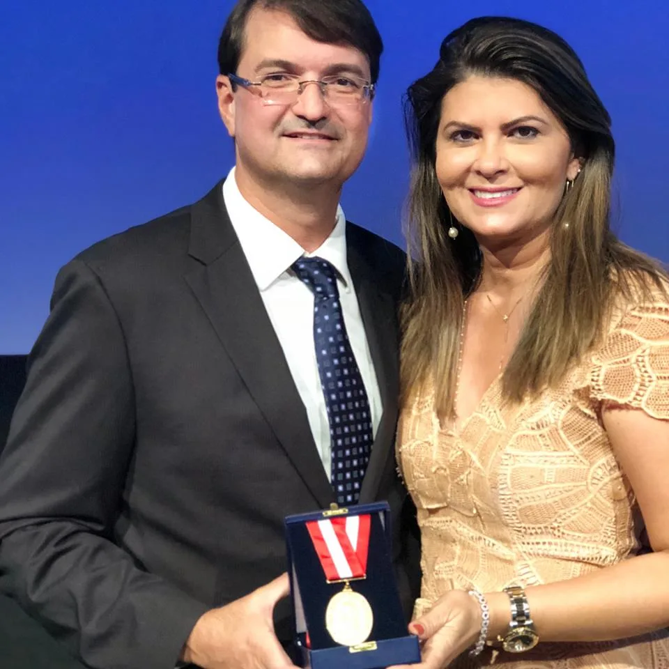 Edilson Pinheiro recebe o Prêmio Lide Saúde Brasil