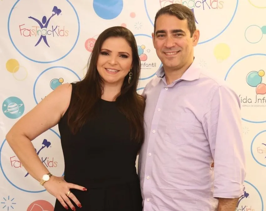 Christianny Diógenes comandando animada colônia de férias