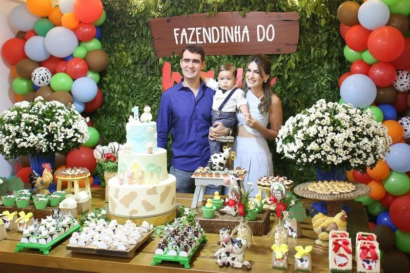 Isaac Costa Lima comemora primeiro aniversário