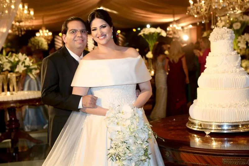 Isabella Moraes e Michel Suleiman se casam