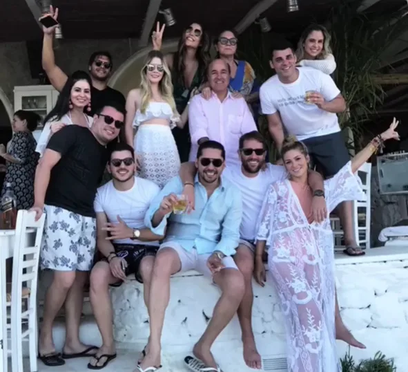 Causando em Mykonos