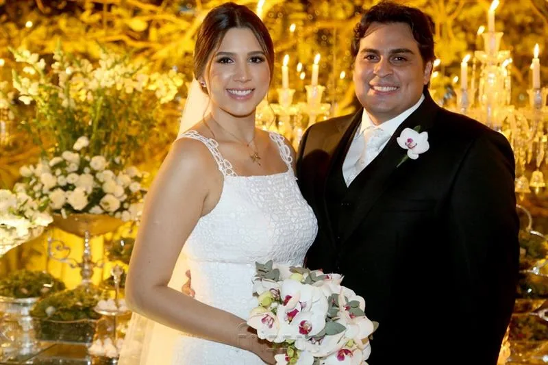 Lara Bonfim e Rivaldo Holanda unidos em casamento