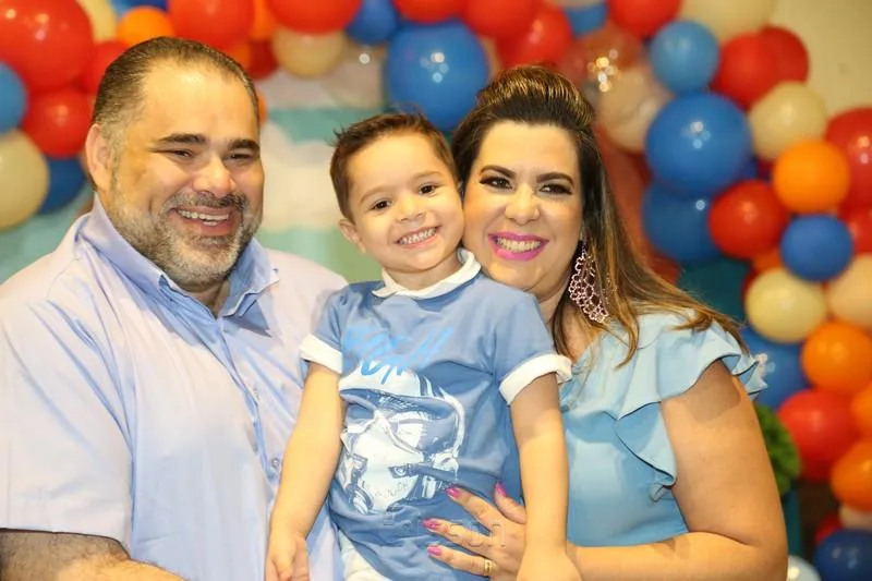 Patrícia e Edson Ferreira celebram aniversário de José