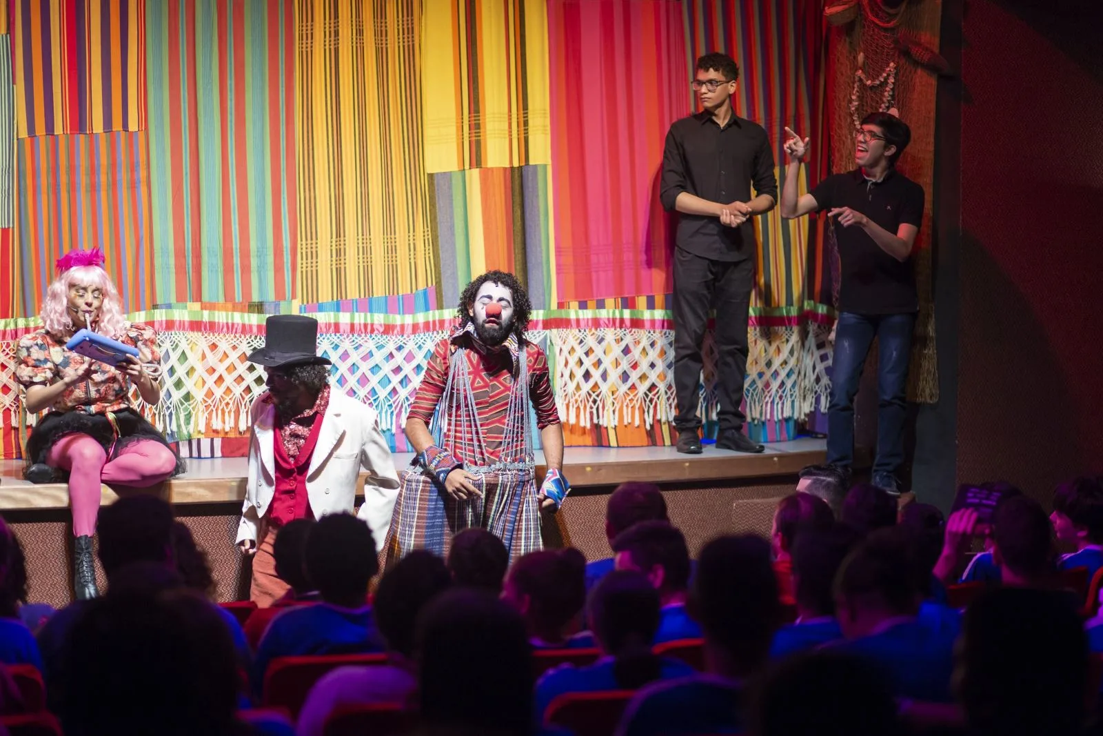 "Ceará Show: o musical" emociona plateia especial
