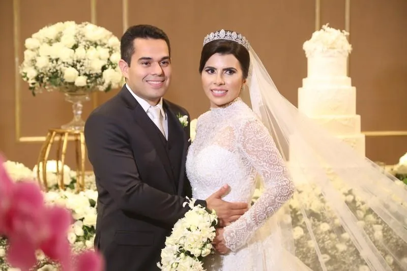 Janaína Pinheiro e Alberto Bernal se unem matrimonialmente