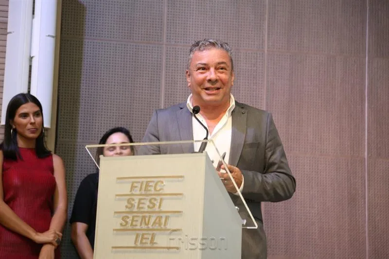 Cláudio Silveira recebe Comenda Beni Veras 2018