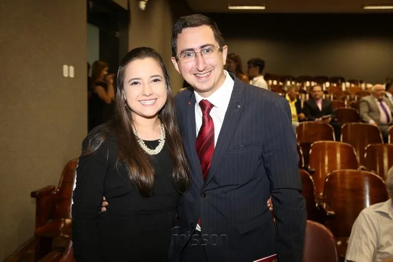 Medalha Boticário Ferreira para Roberto Victor Ribeiro
