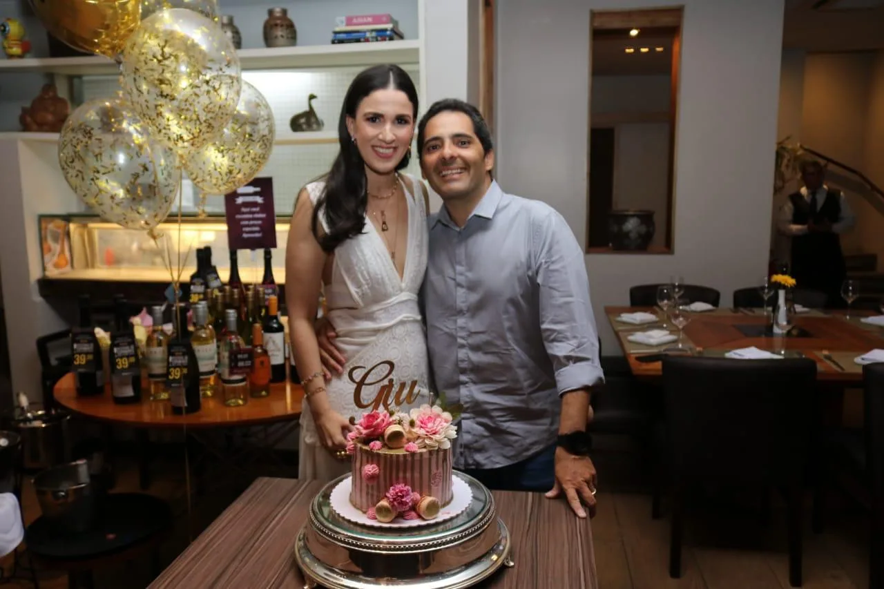 Sessão parabéns de Giuliana Botelho