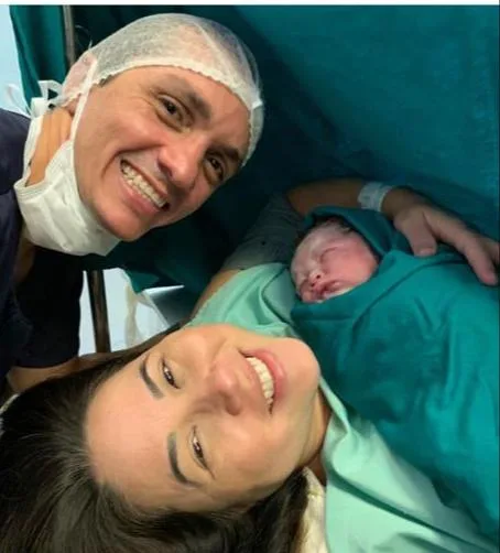 Nasce Maria Valentina para Carol e Marfrutas