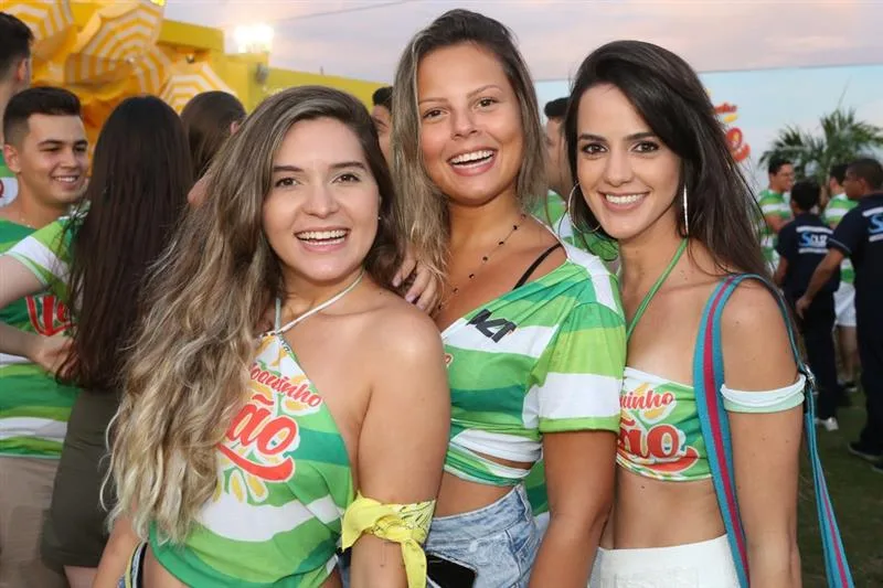 Frisson no segundo dia do Bloquinho de Verão
